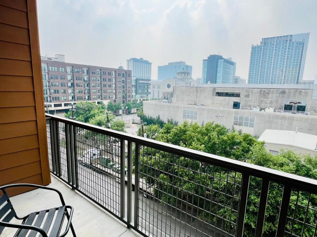 Downtown Apt Free Parking - Pool - Gym - Fully Kitchen Хьюстон Экстерьер фото
