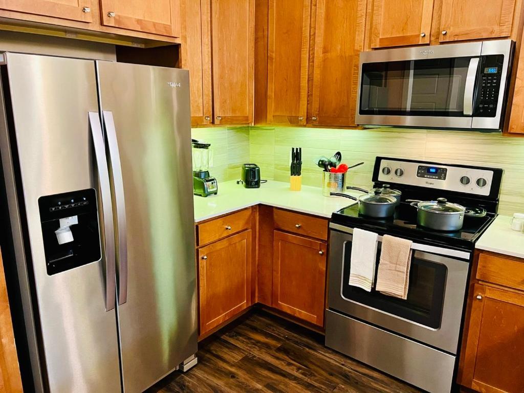 Downtown Apt Free Parking - Pool - Gym - Fully Kitchen Хьюстон Экстерьер фото